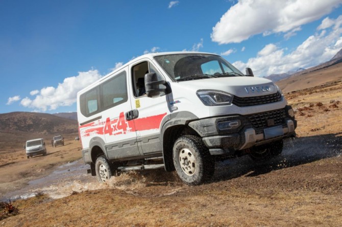 南京依维柯欧霸·山海荣膺“卡车兄弟推介产品”称号